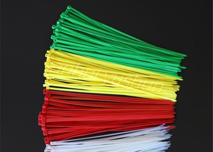 600 mm zelfvergrendelend nylonkabel plastic stropdassen Temperatuurbereik -40°C tot 85°C 100 stuks per zak