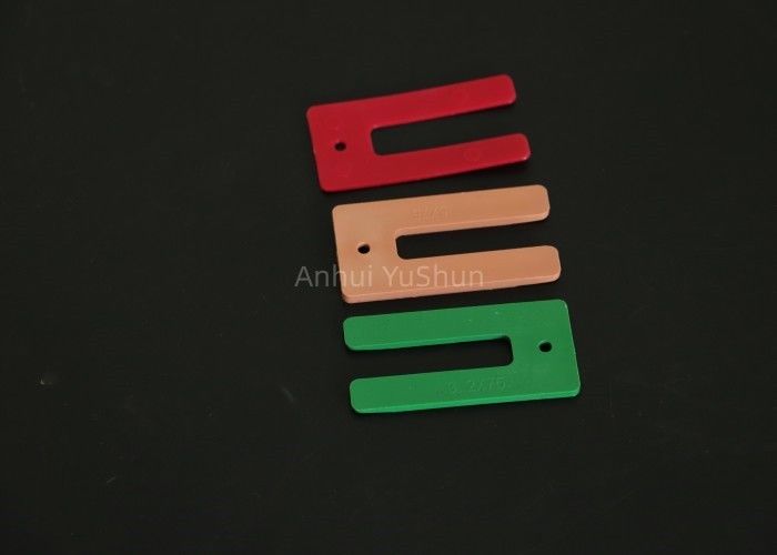 6mm het Verglazen Plastic U Shim Type Horseshoe van Vensterverpakkers