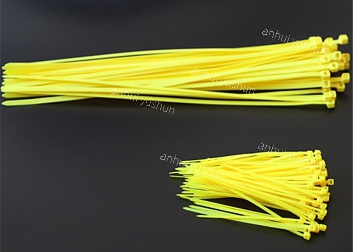 Oem Zelfsluitende Op zwaar werk berekende Plastic Pitbanden 300mm Multikleur