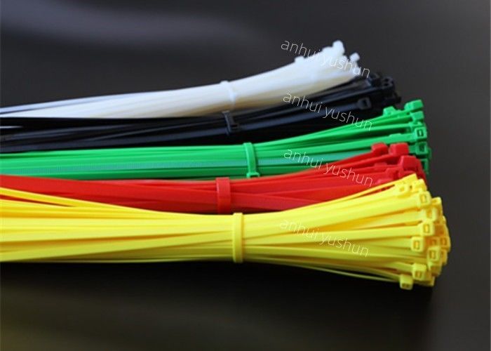 UV Bestand Zwarte Nylon Kabelband 200mm Gepaste kleuren