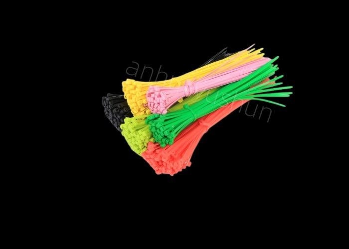 Hoge sterkte Plastic Nylon Cable Tie Temperatuurbereik -40°C tot 85°C Treksterkte 18lbs
